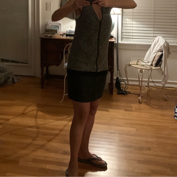 TART midi tweed dress size medium. - Picture 10 of 10